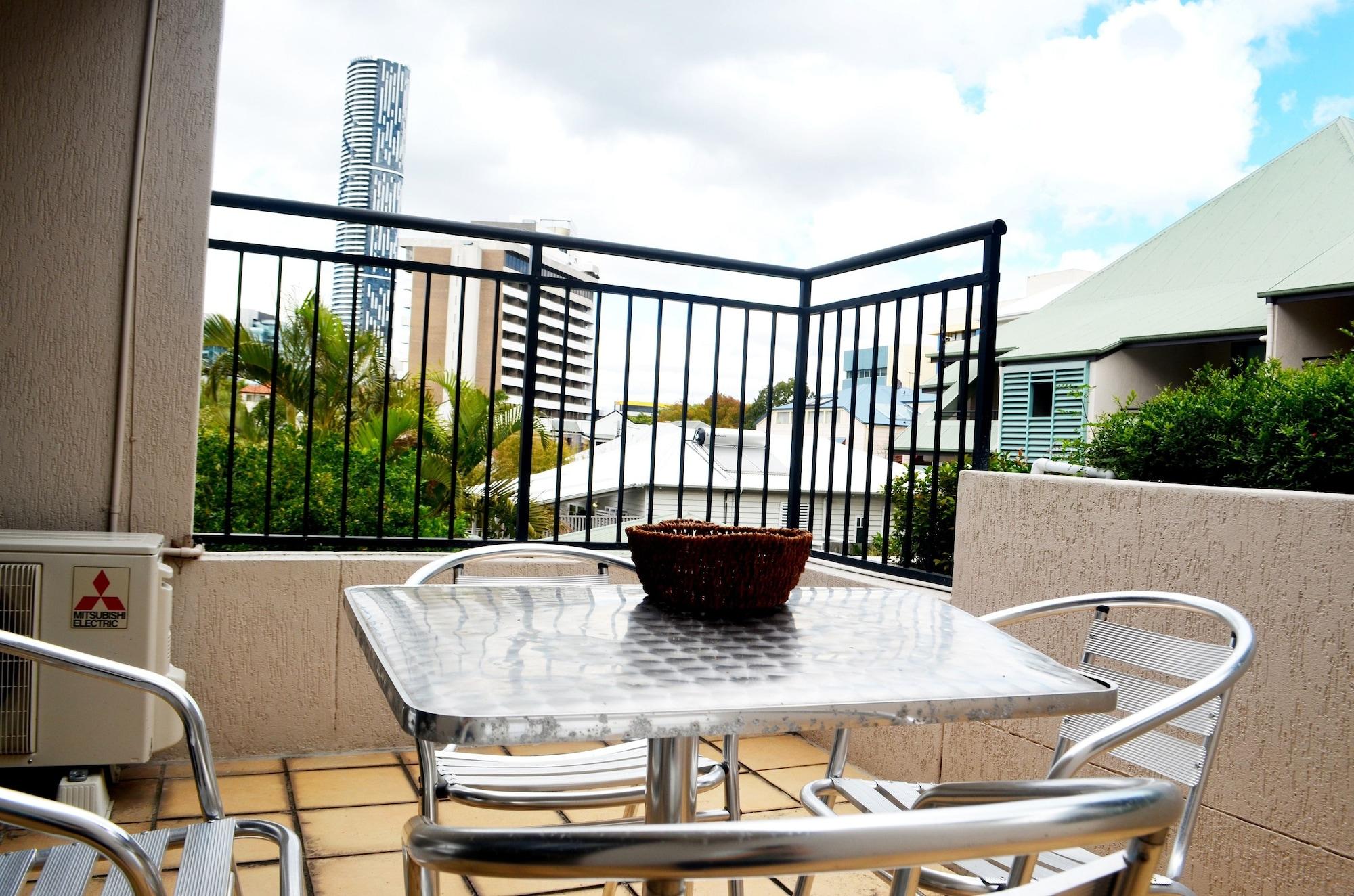 Spring Hill Mews Apartments Brisbane Exteriör bild